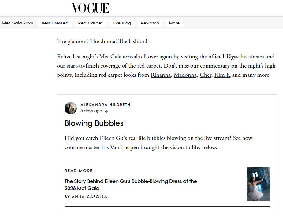 Vogue live blog.