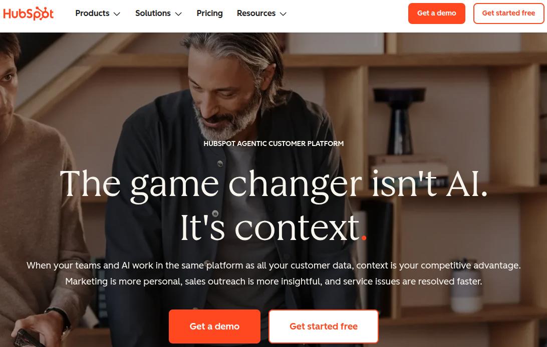 HubSpot CRM landing page.